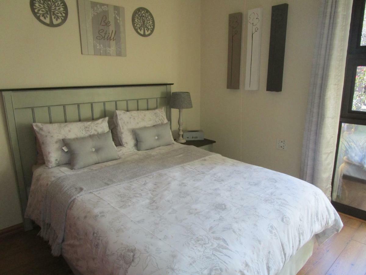 The Flat 52 On Davidson Villa โจฮันเนสเบิร์ก ภายนอก รูปภาพ